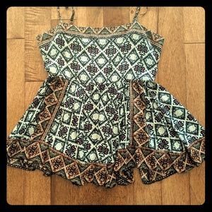 Geometric printed tank top